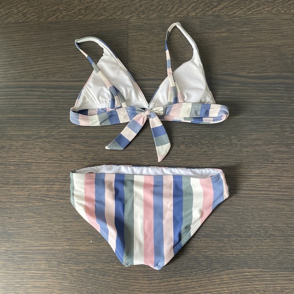 TILLYS STRIPPED BIKINI WITH TIE IN BACK SIZE KIDS 10 - Picture 2 of 2